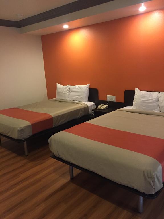 Motel 6 Гардена Номер фото
