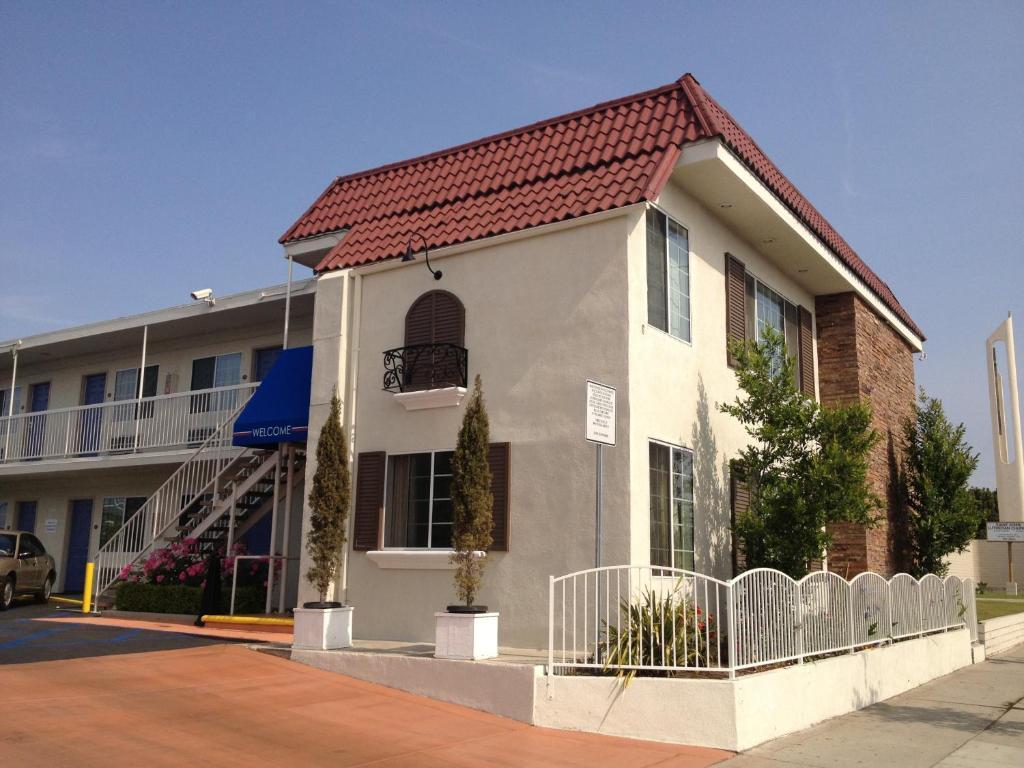 Motel 6 Гардена Екстер'єр фото